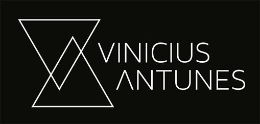 LOGO branco fundo PRETO pequen